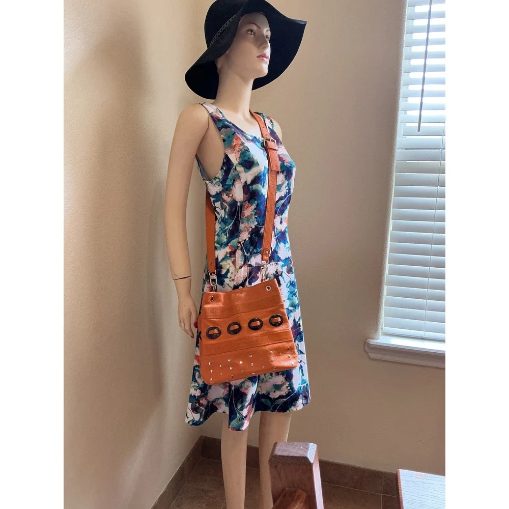 Puntotres Barcelona VINTAGE Orange Leather Satchel Crossbody Bucket Bag‎